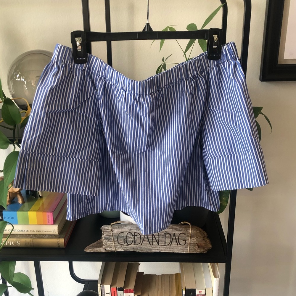 Oak and Fort Off the Shoulder Crop Top